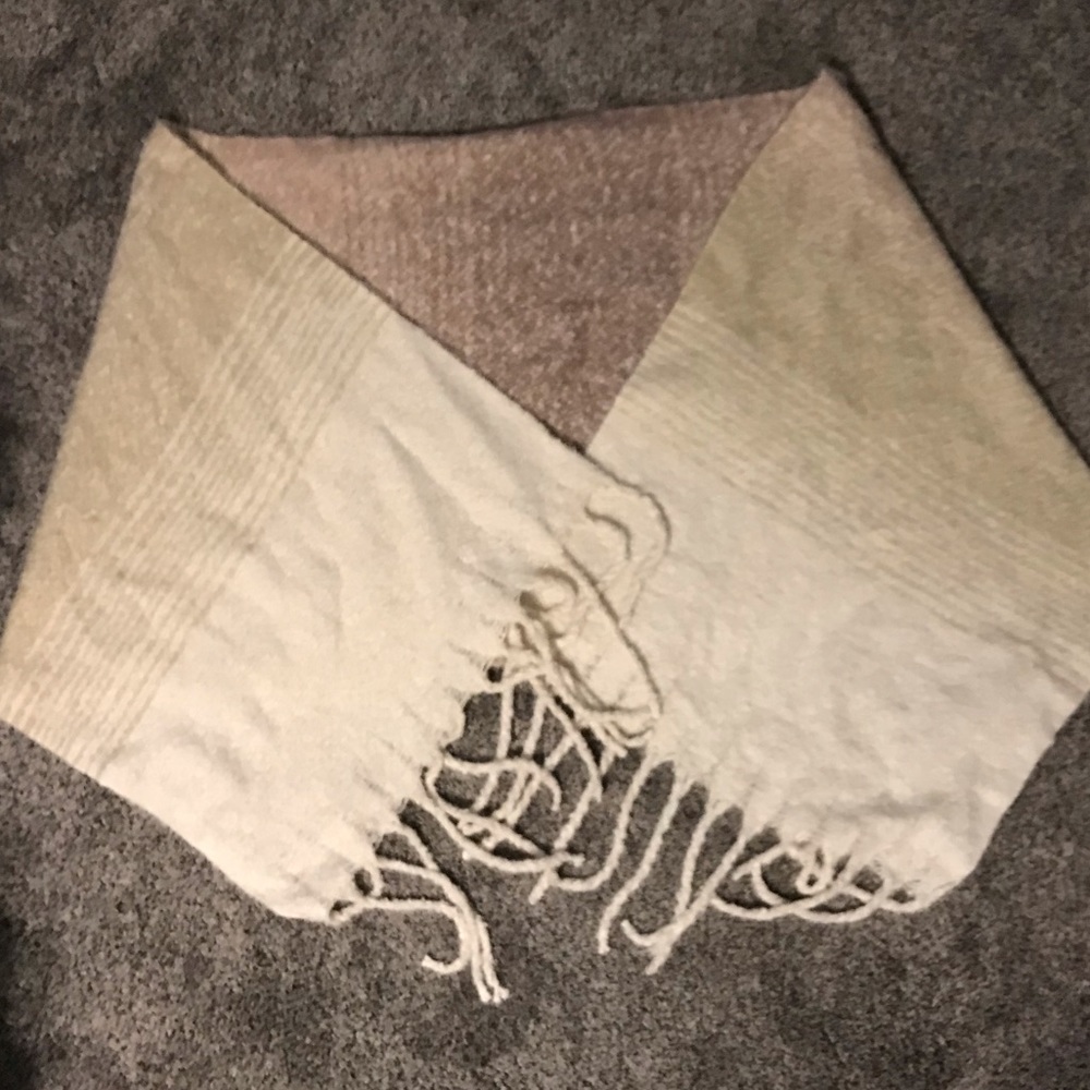 NWOT Mersea wrap scarf